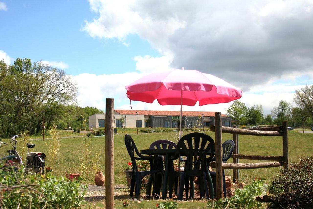 Chazelles  Bonabri Vacances - Chambres D'Hotes מראה חיצוני תמונה