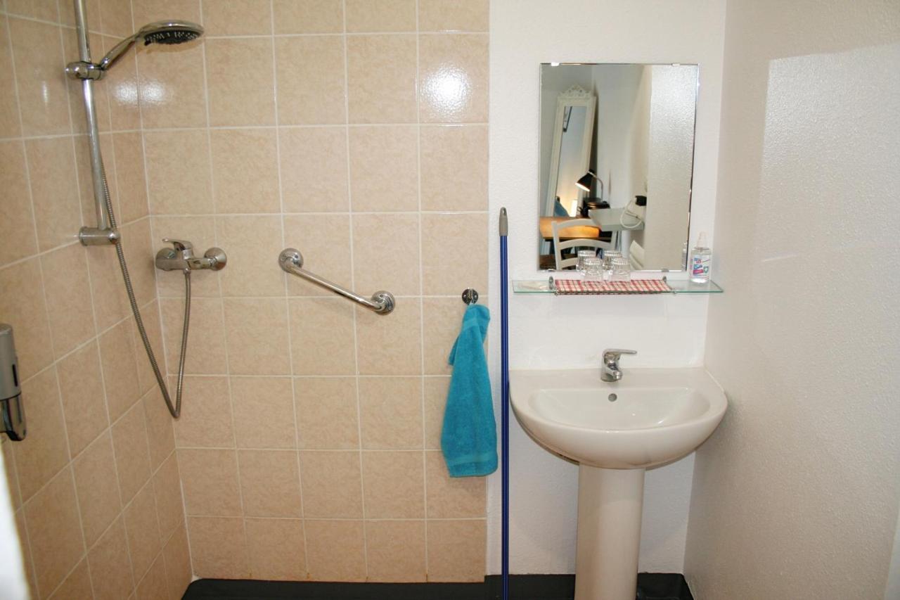 Chazelles  Bonabri Vacances - Chambres D'Hotes מראה חיצוני תמונה